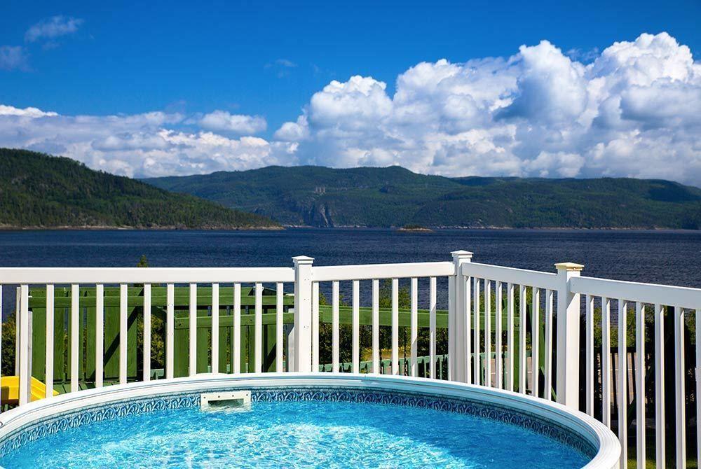 Chalets Condos Sur Le Fjord LʼAnse-Saint-Jean Exteriér fotografie